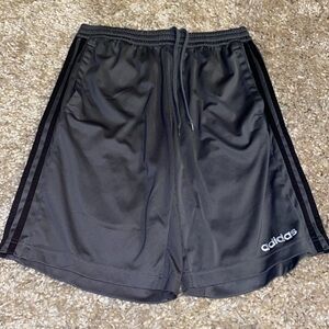NWOT Adidis Grey Athletic Men’s Shorts size M